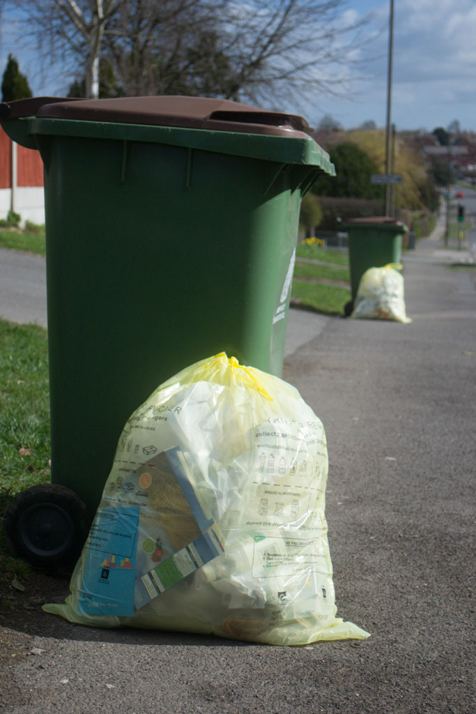 nf yellow sack_collection 1