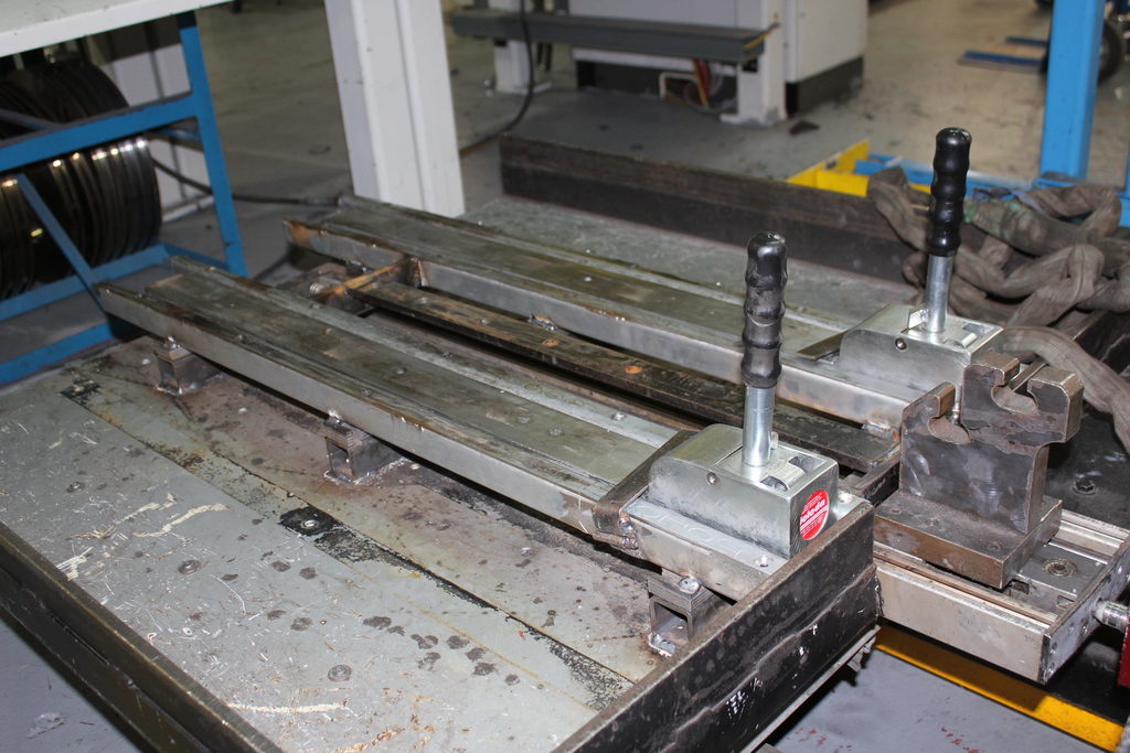 HSS Skate & track system