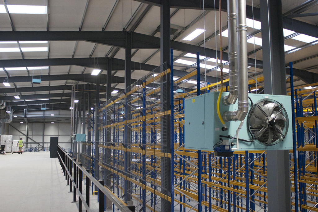 HSS Efficient distribution of warm air for automotive supplier