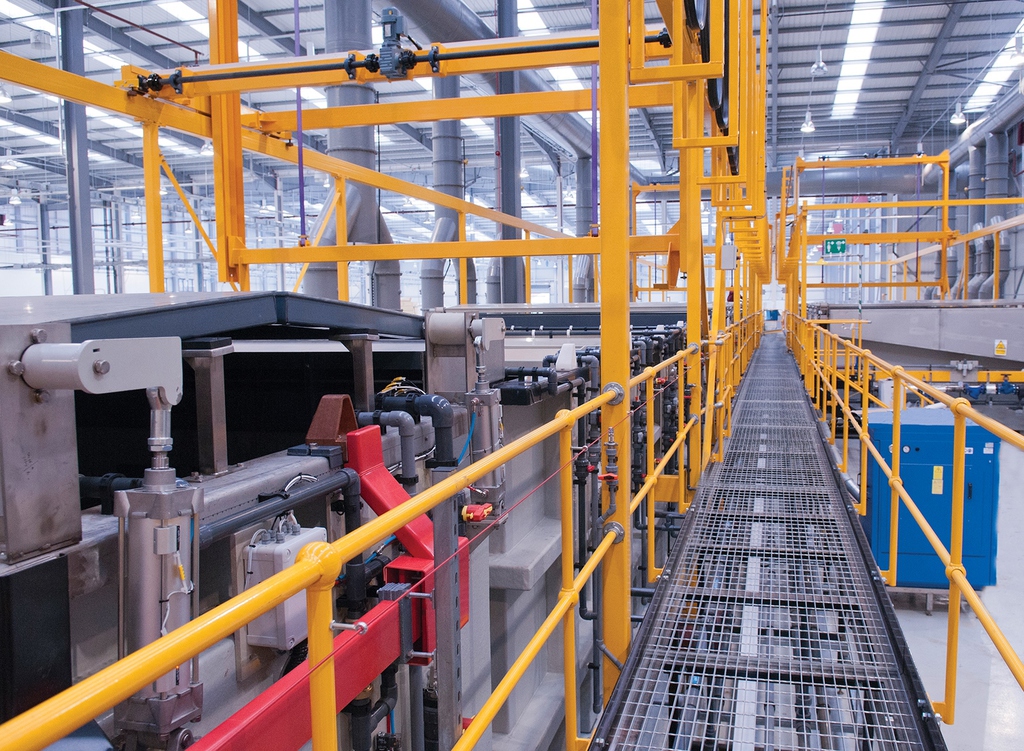 plasticraft - nhe - gardner aerospace - gantry shot