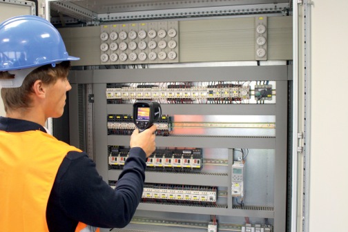 flir772 flir e6 in use