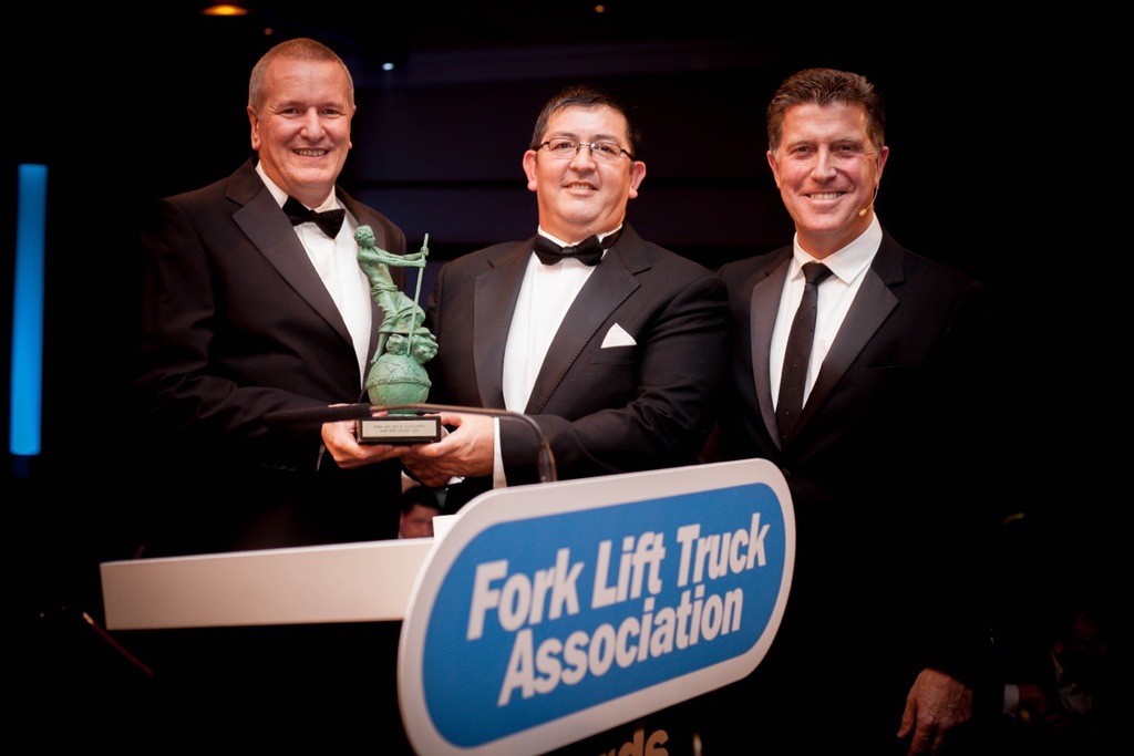 safe site award - tim waples of doosan industrial vehicle uk, bryan marshall of taylors of harrogate and jonny gould