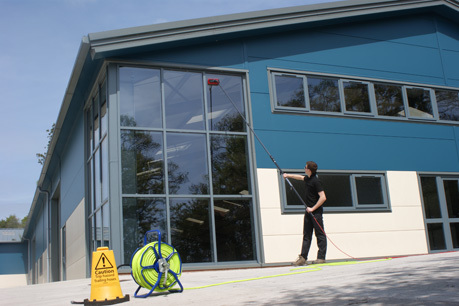 TELESCOPIC POLES