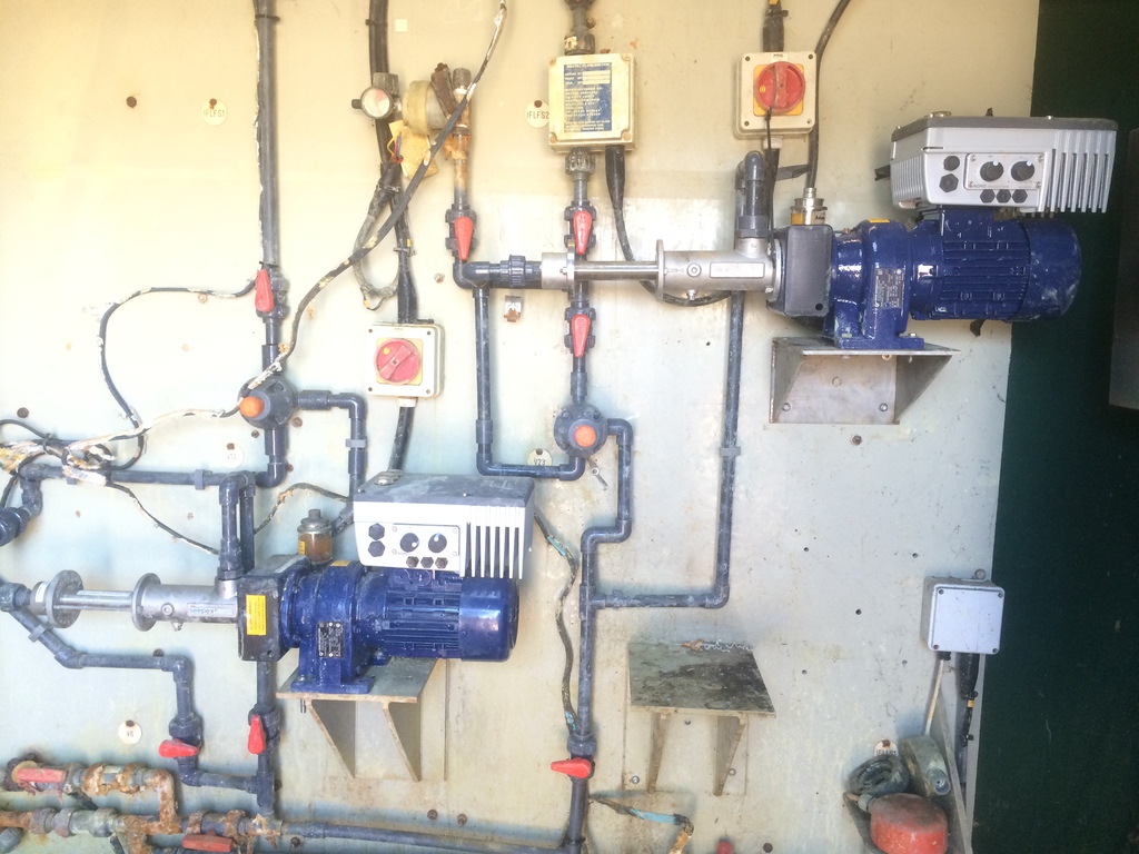md pumps - hogsmill x 2
