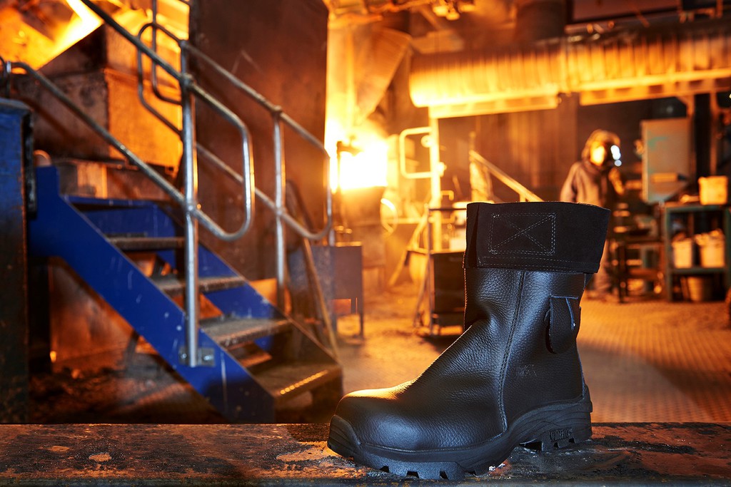 Foundry store safety boots