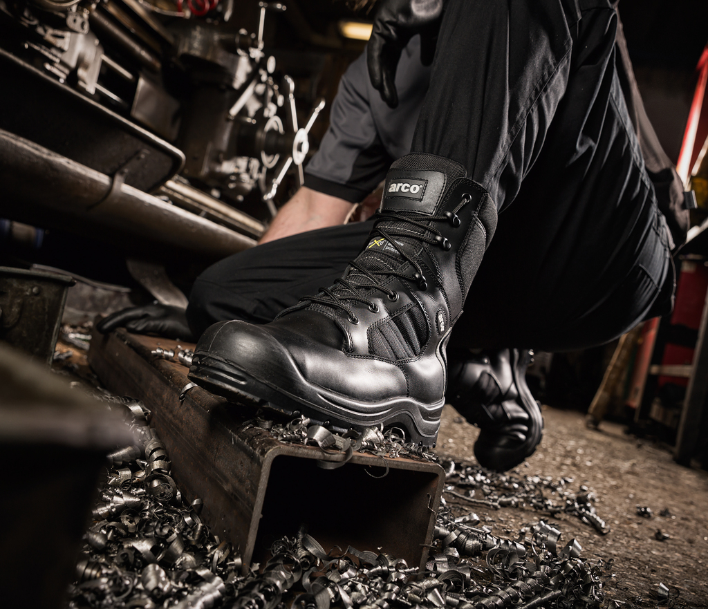 HSM Robust and compliant footwear