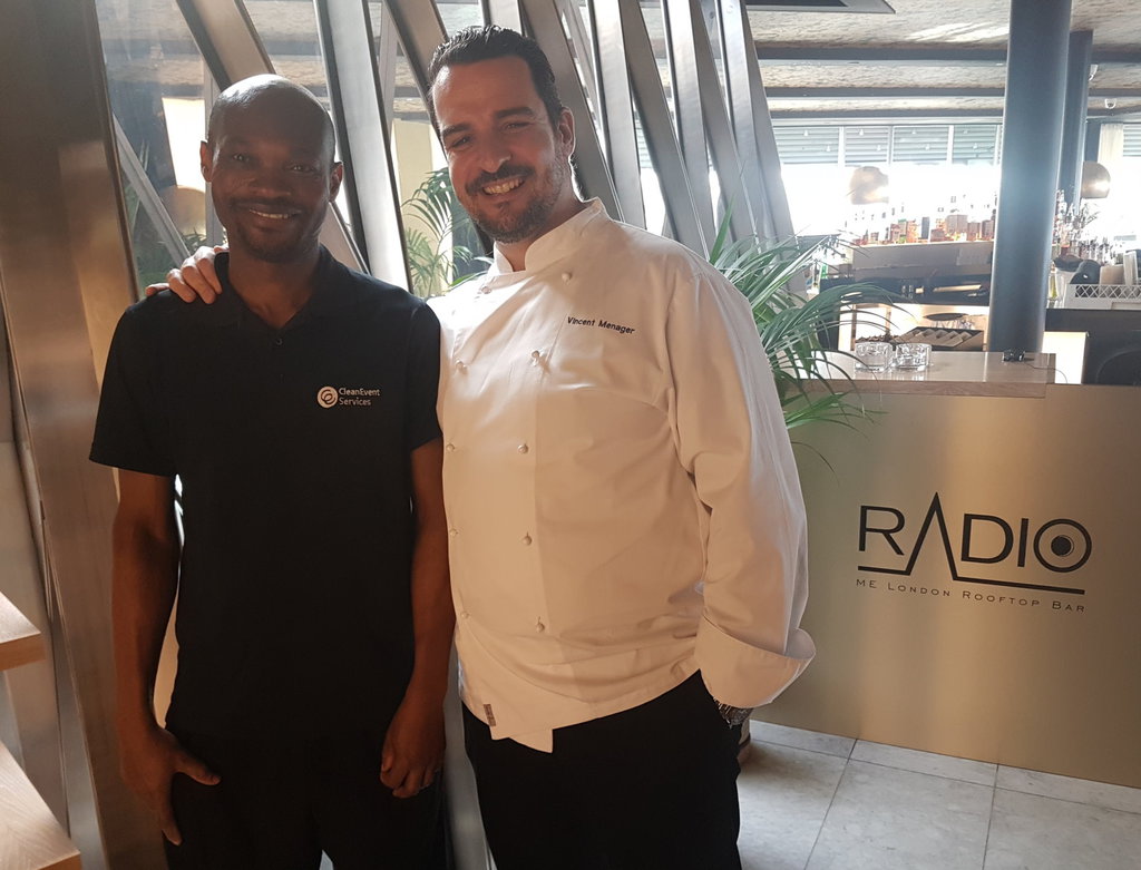 rsz_2head_chef_and_venue_manager_me_hotel
