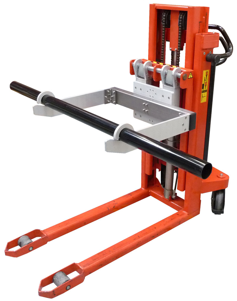 HSS Handling bars of material