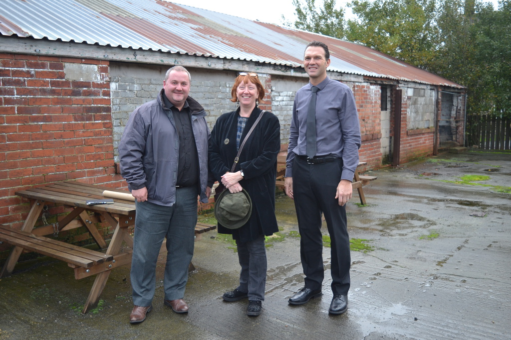 l-r lee hollinworth, zoe thompson, daniel scott_outside site for new school