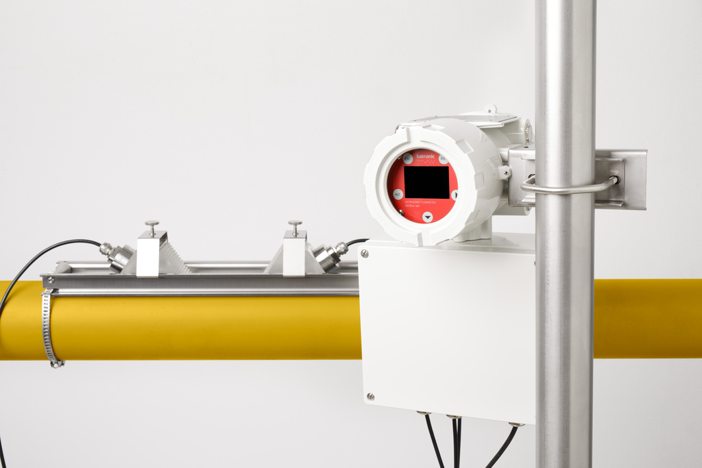 IPE Clampon gas flow measurement at low pressure and in metal pipes